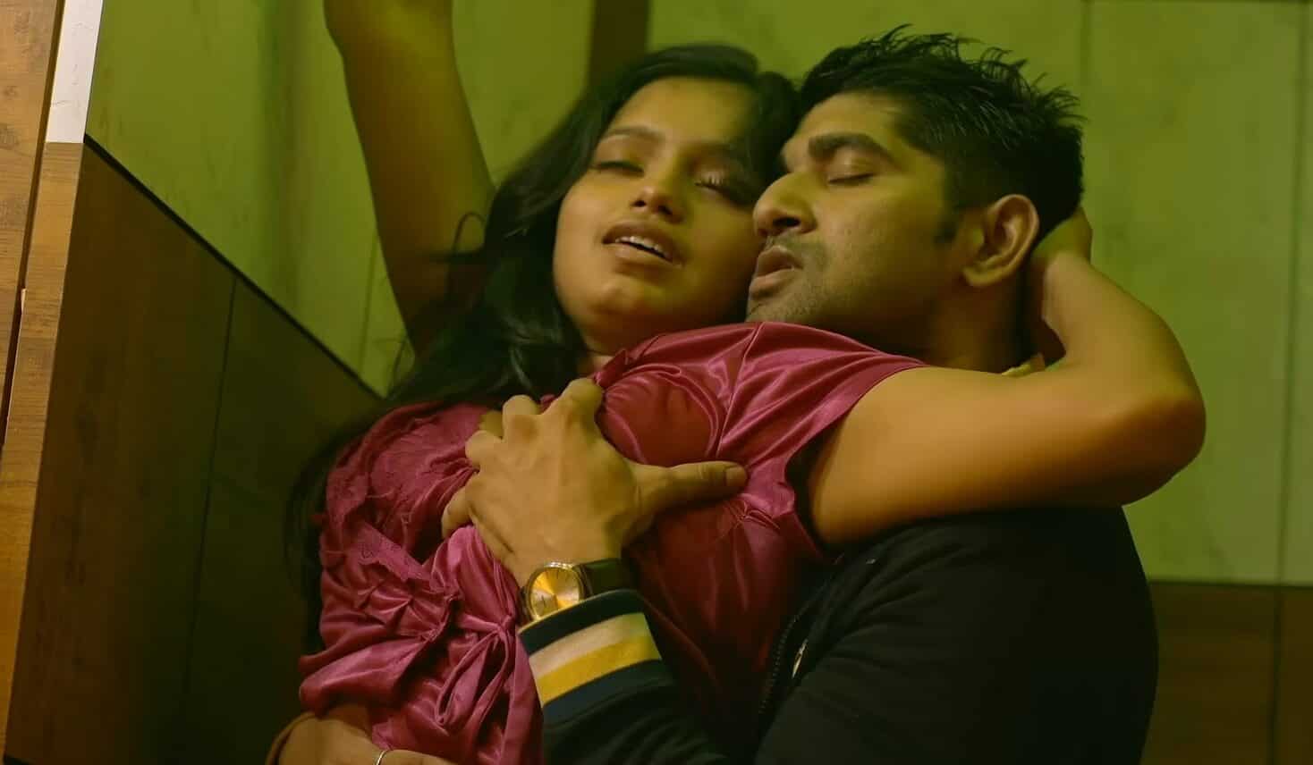 Na Umra Ki Seema Ho (Desi Kisse) Part 2 2024 Ullu Hot Web Series